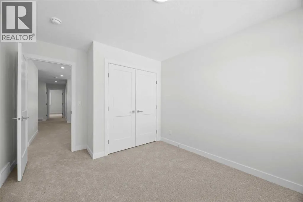 131 Greenwich Drive NW