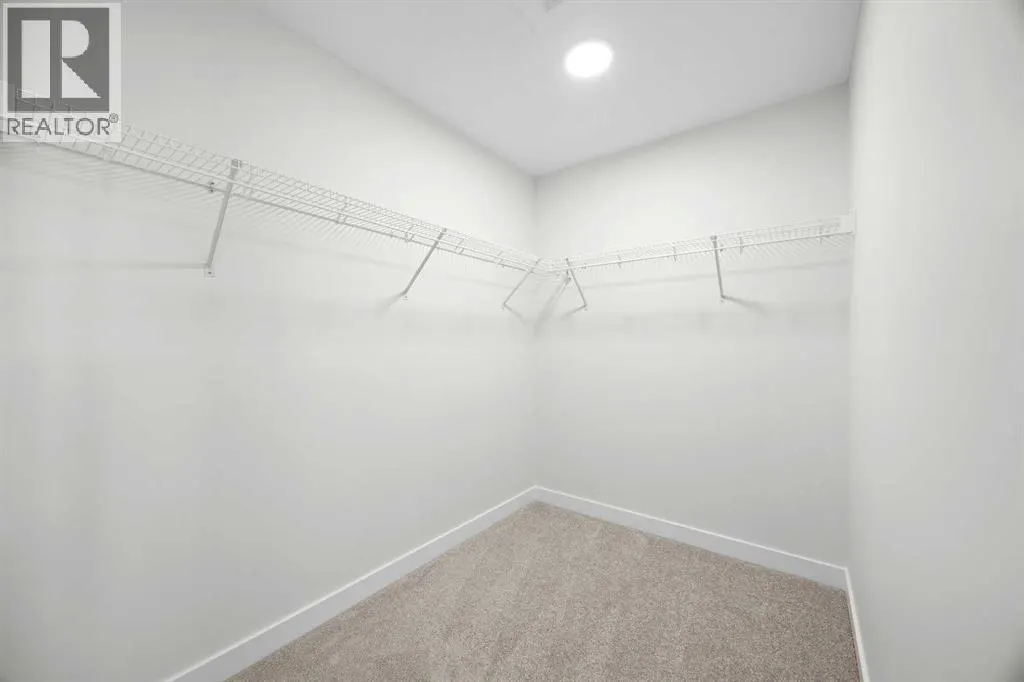 131 Greenwich Drive NW