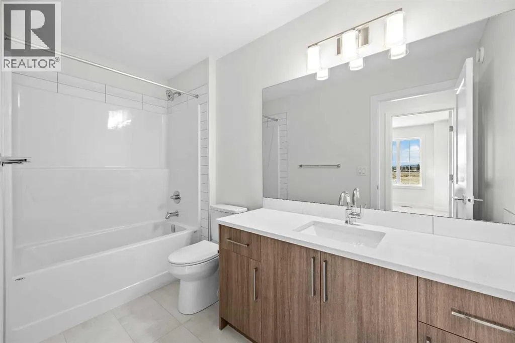 131 Greenwich Drive NW