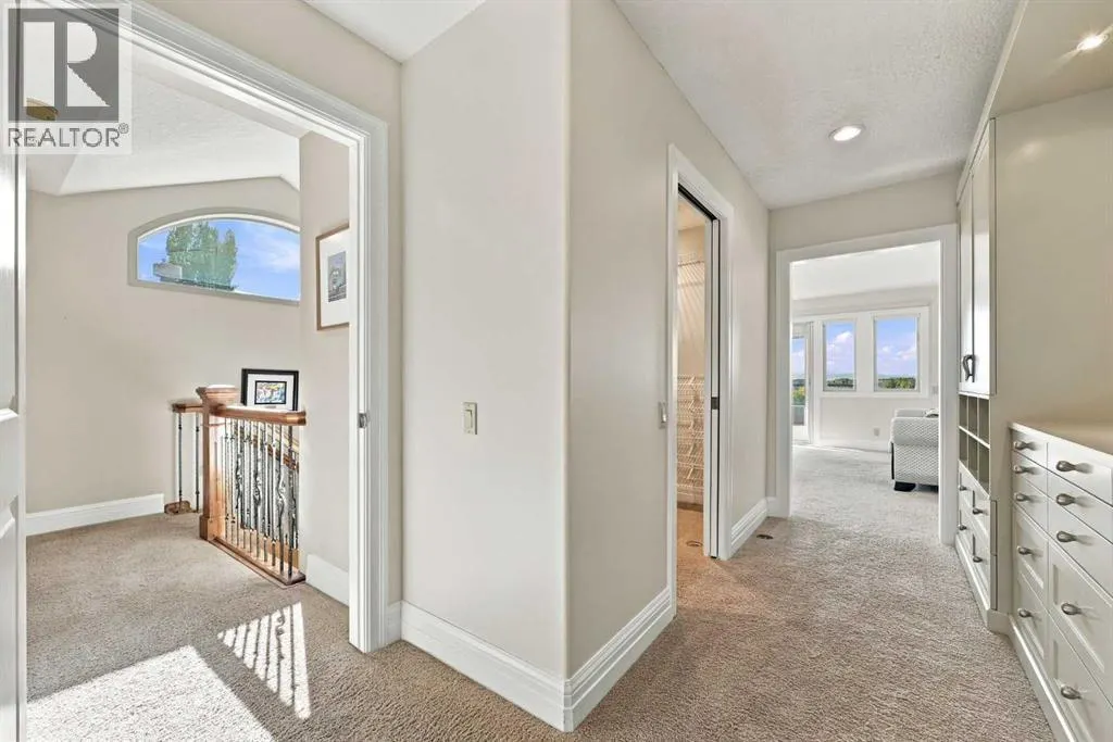 65 Aspen Ridge Crescent SW