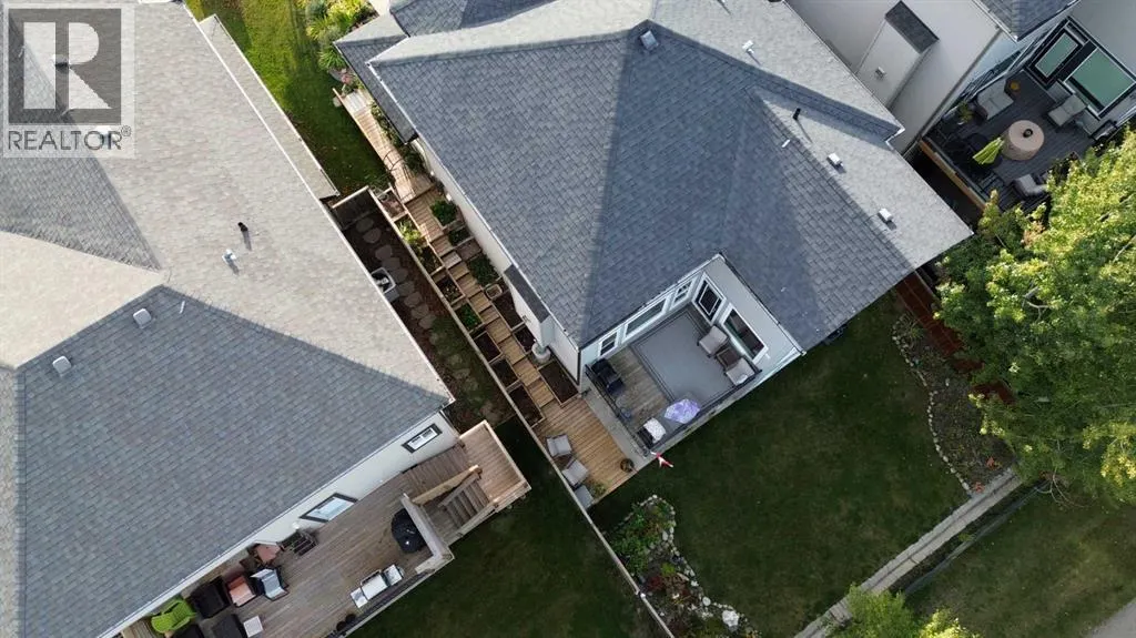 14 Westmount Way