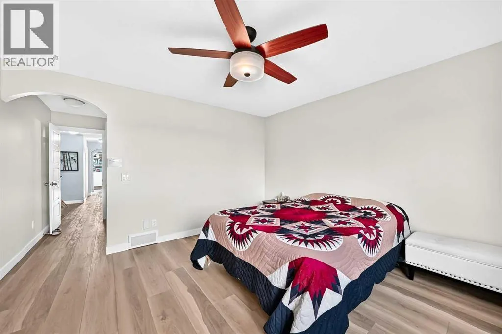 14 Westmount Way