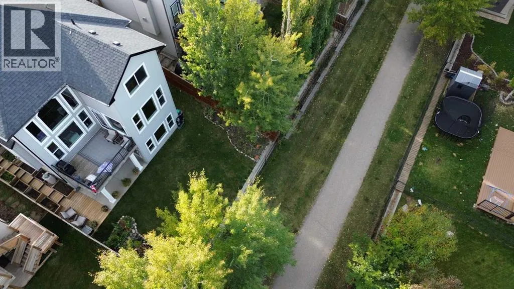 14 Westmount Way