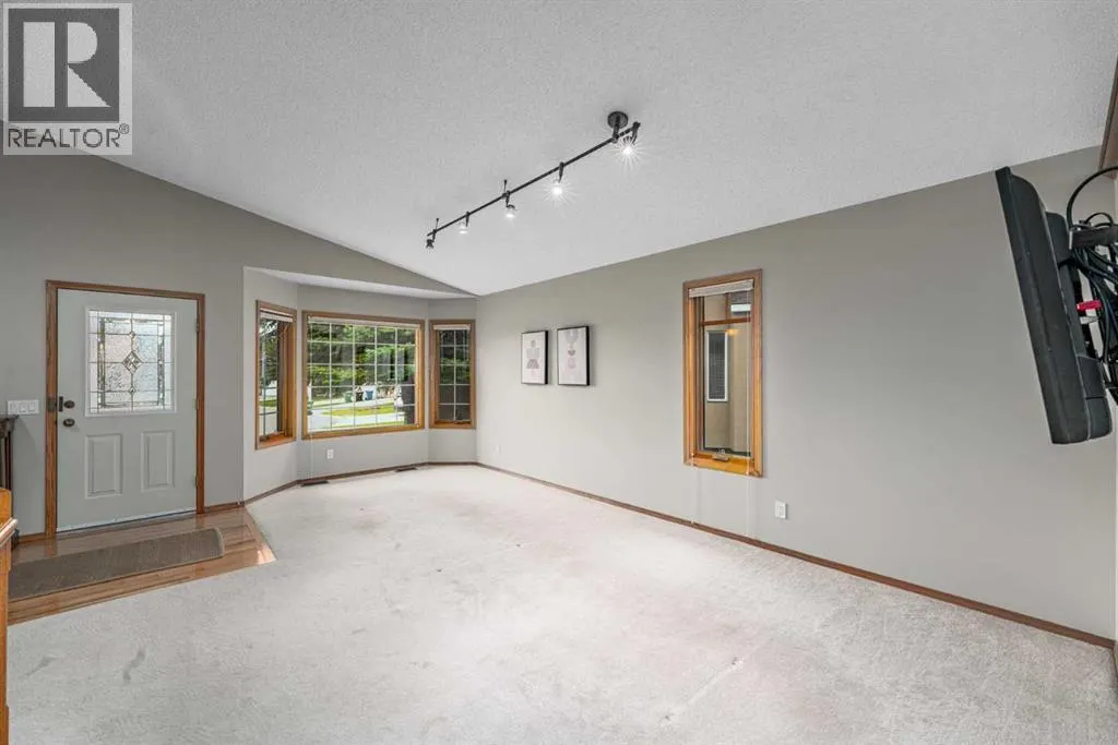 236 Edgebrook Gardens NW