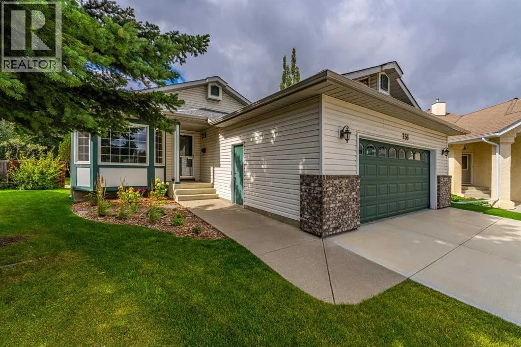 236 Edgebrook Gardens NW