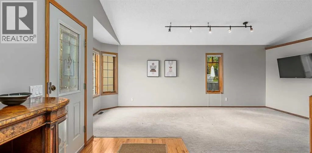 236 Edgebrook Gardens NW
