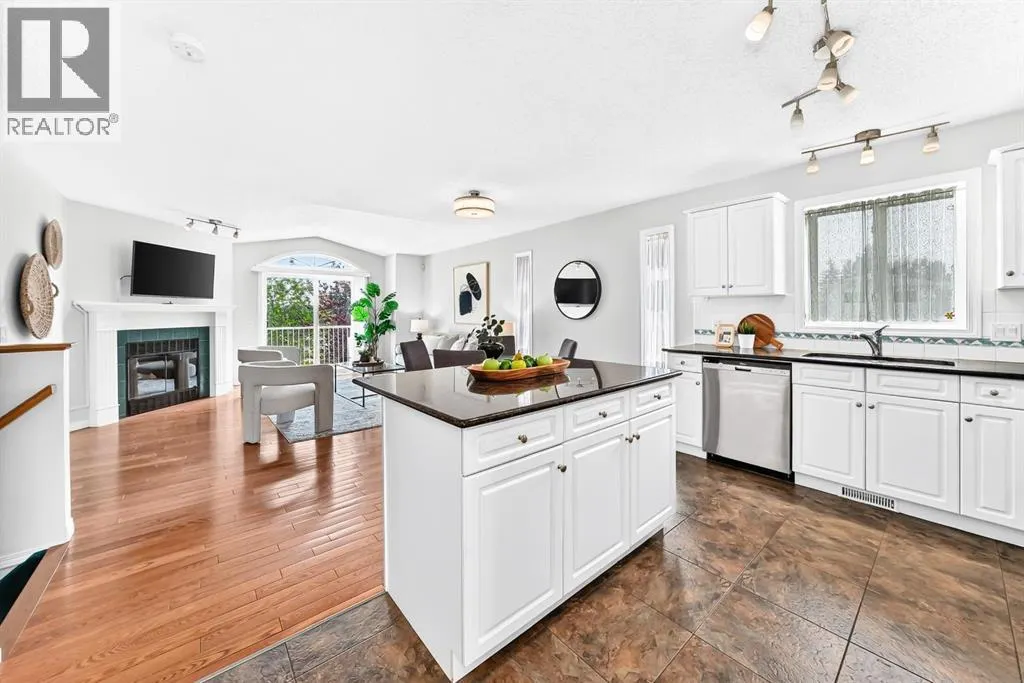 157 Hawkstone Manor NW