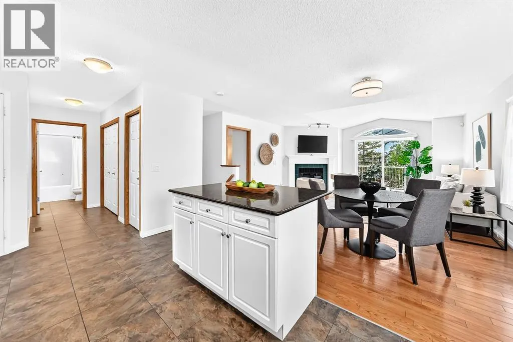 157 Hawkstone Manor NW