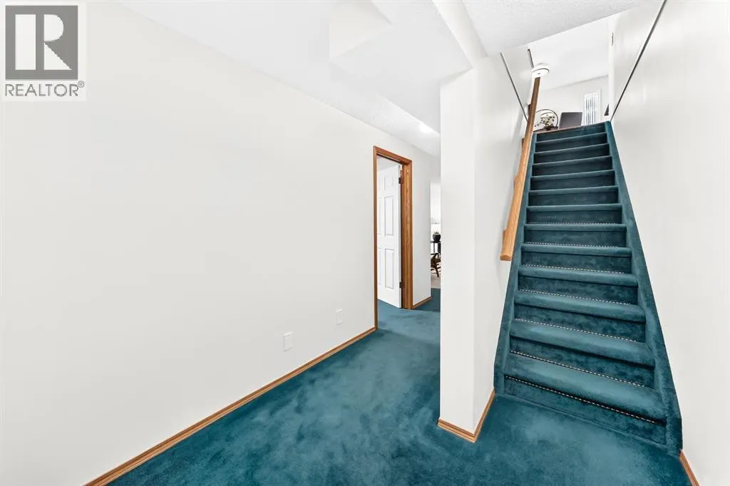 157 Hawkstone Manor NW