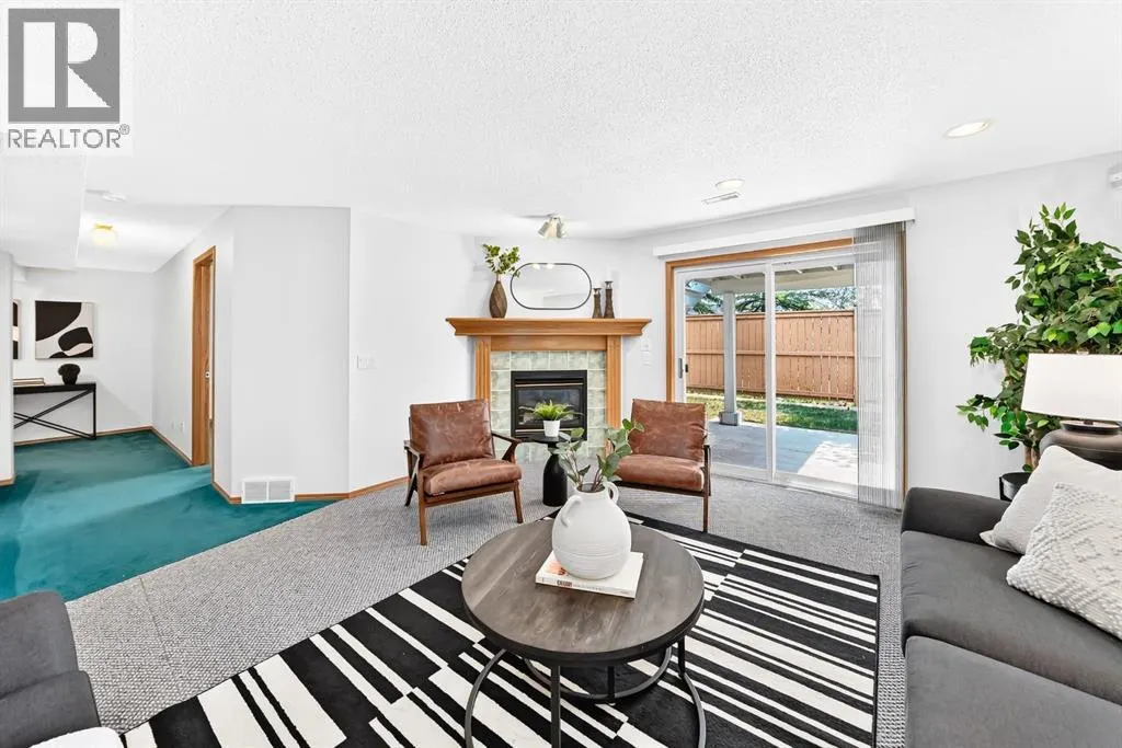157 Hawkstone Manor NW