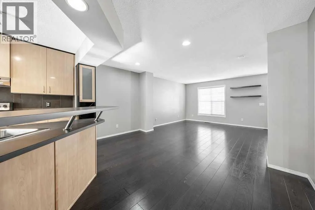205 Toscana Gardens NW