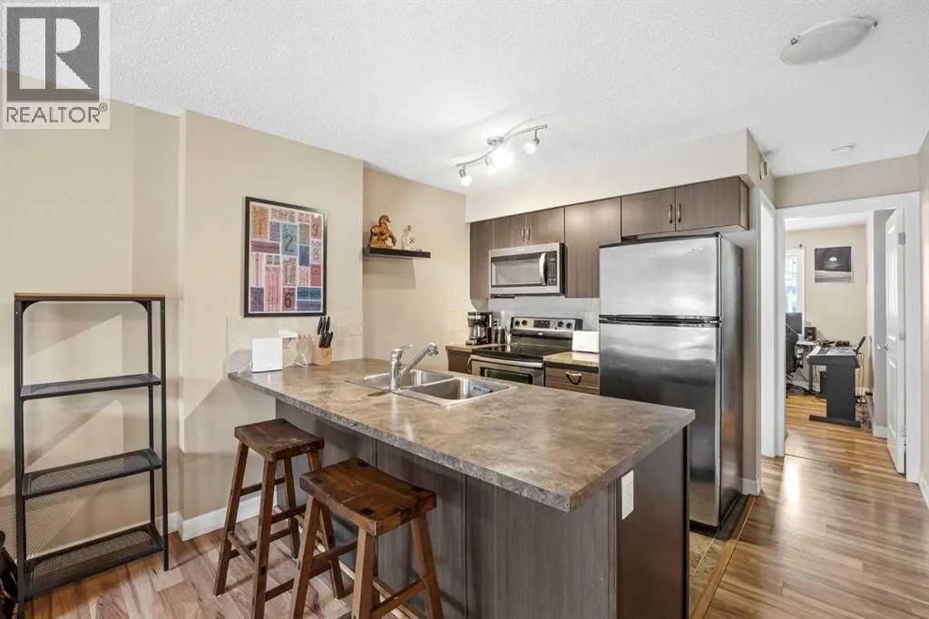 5, 133 Copperpond Heights SE