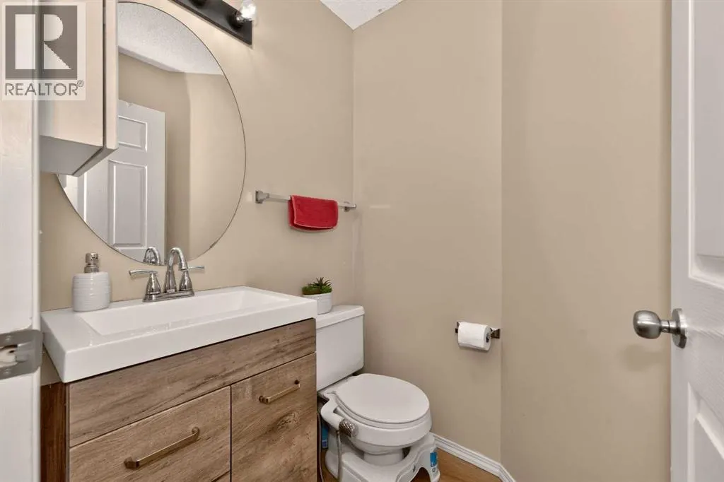 137 Douglas Glen Manor SE