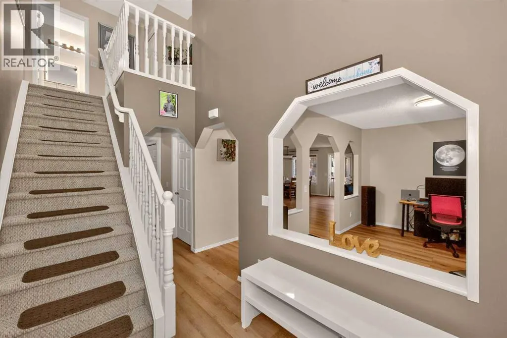 137 Douglas Glen Manor SE