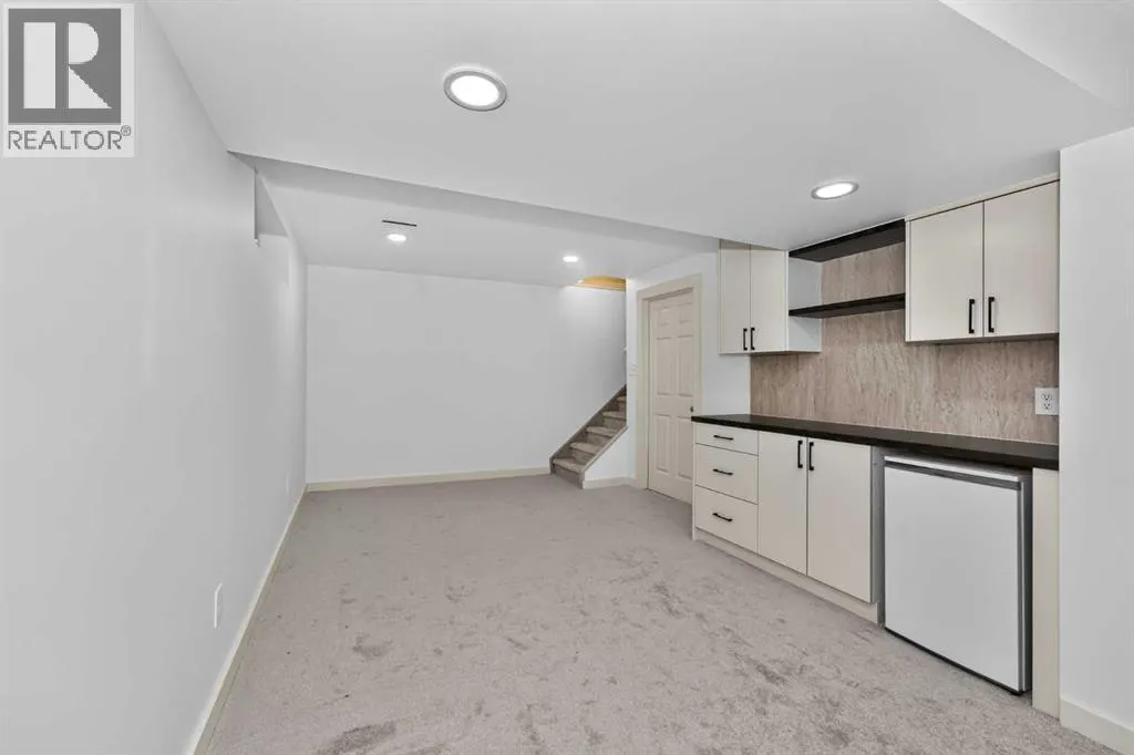 137 Douglas Glen Manor SE