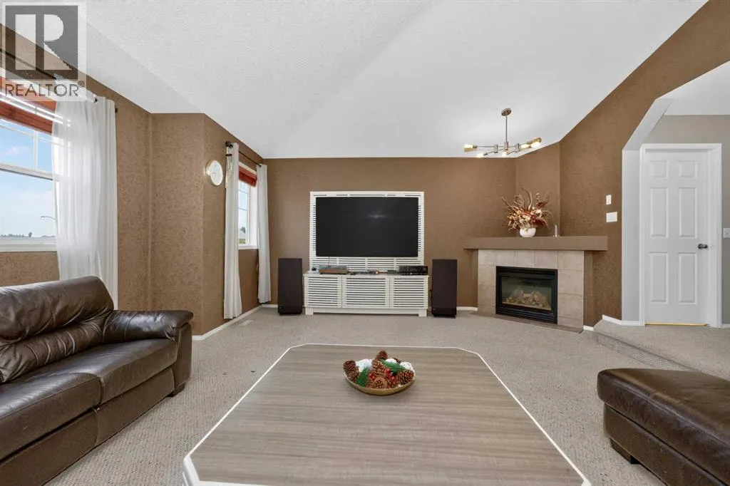 137 Douglas Glen Manor SE