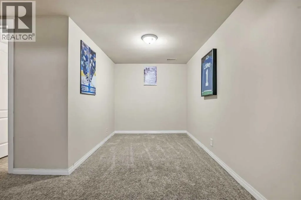 25 Sheep River Drive