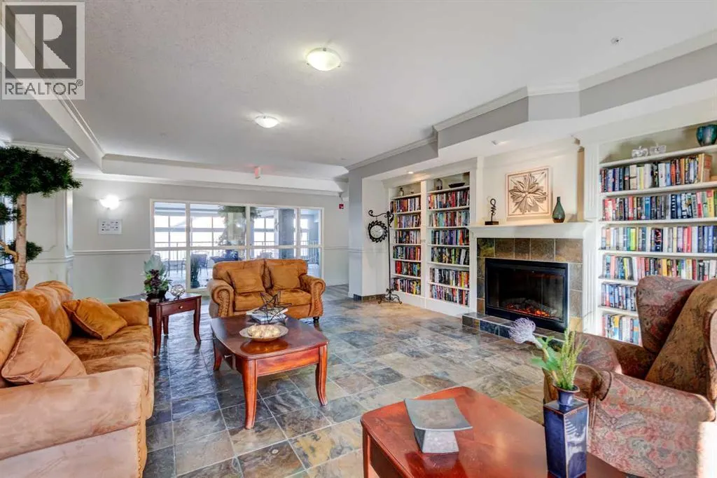 209, 15 Everstone Drive SW