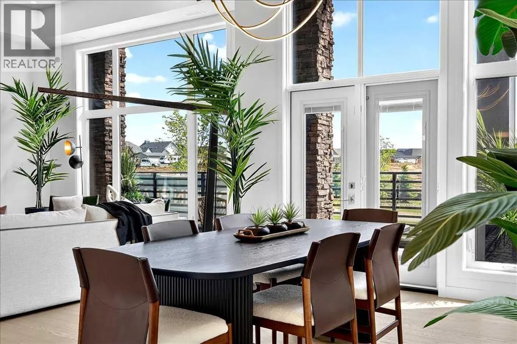 102, 140 Marina Cove SE