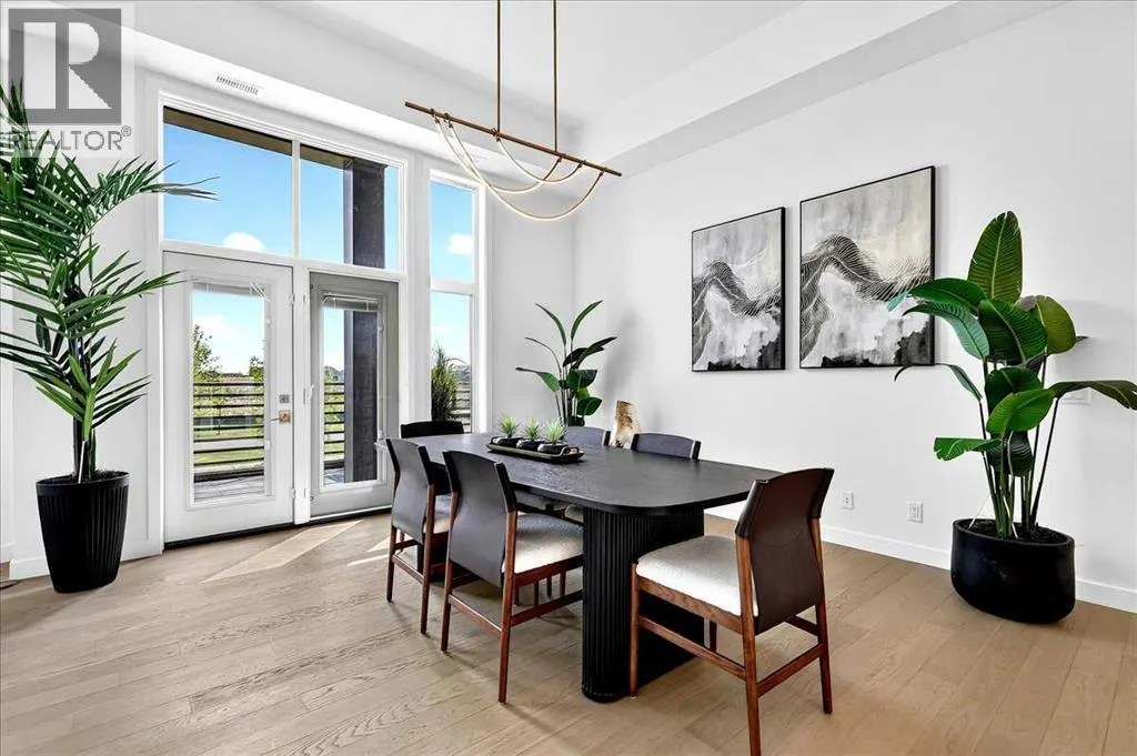 102, 140 Marina Cove SE