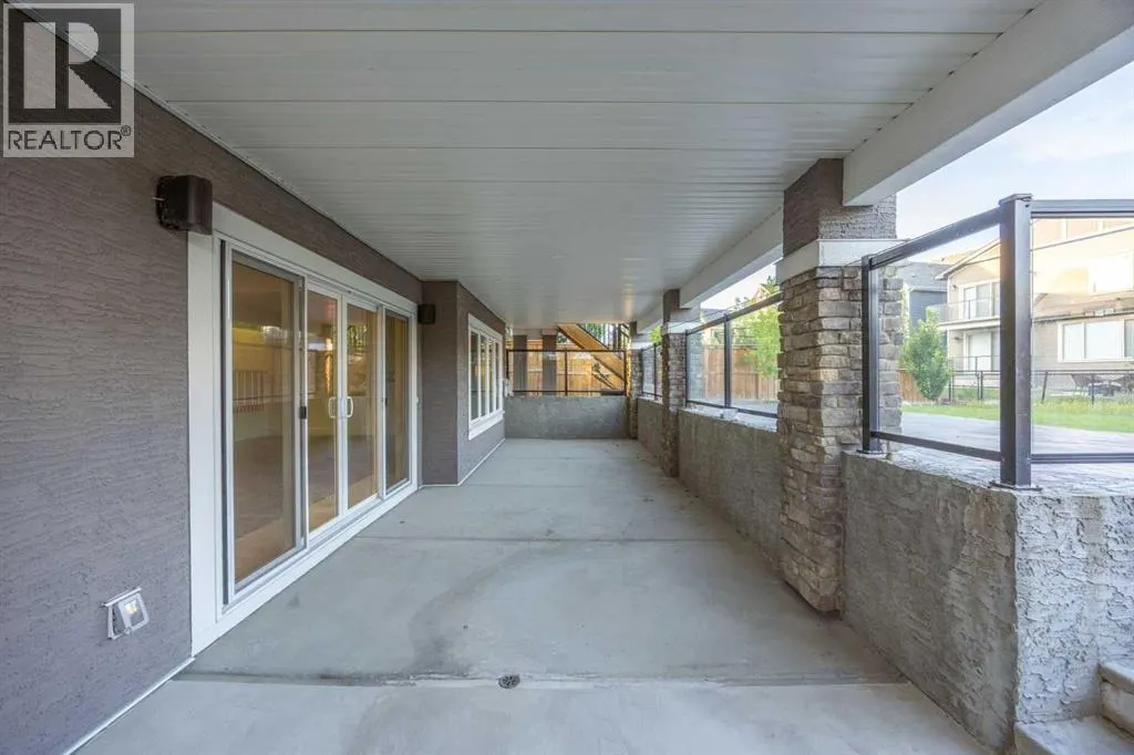 351 Marina Landing SE