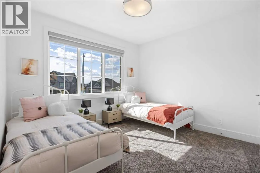 351 Marina Landing SE