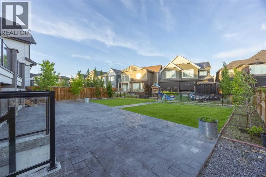 351 Marina Landing SE