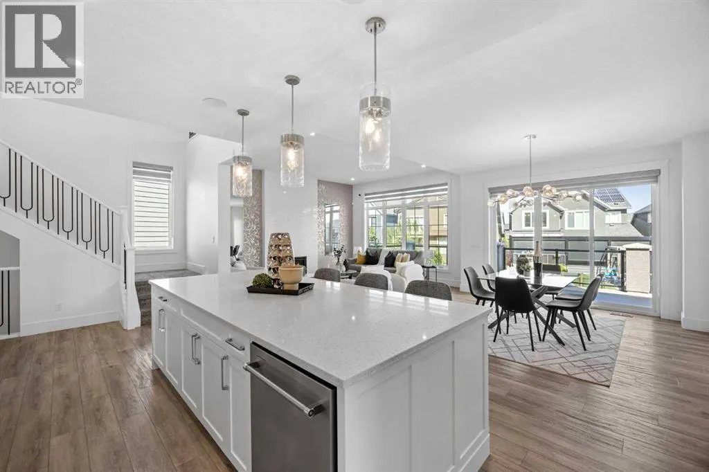 351 Marina Landing SE