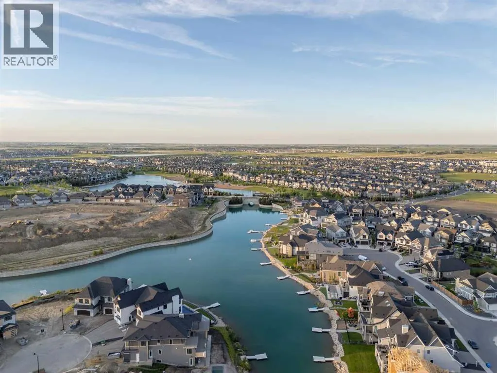 351 Marina Landing SE