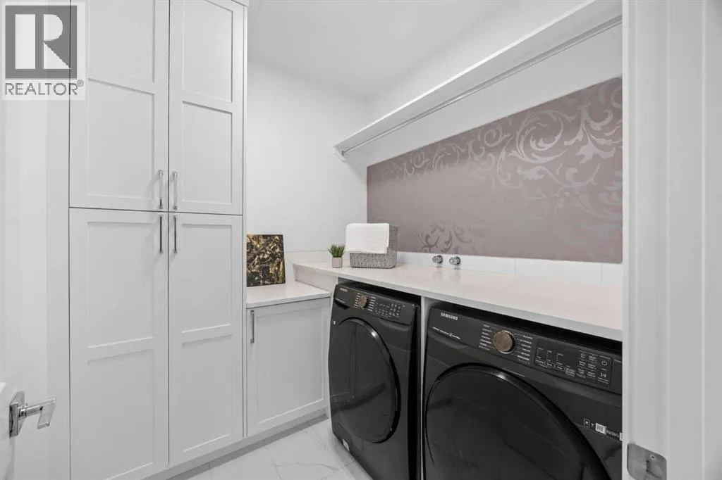 351 Marina Landing SE
