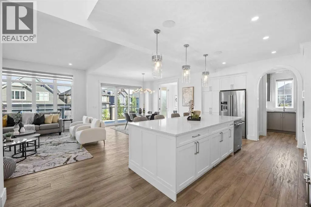 351 Marina Landing SE