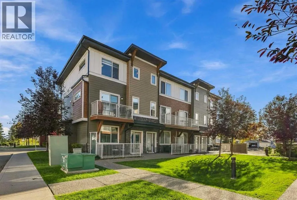 30, 111 Rainbow Falls Gate