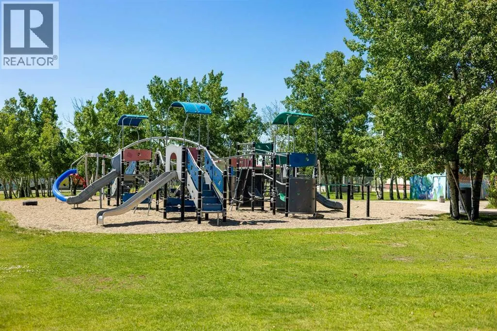 103, 25 Aspenmont Heights SW