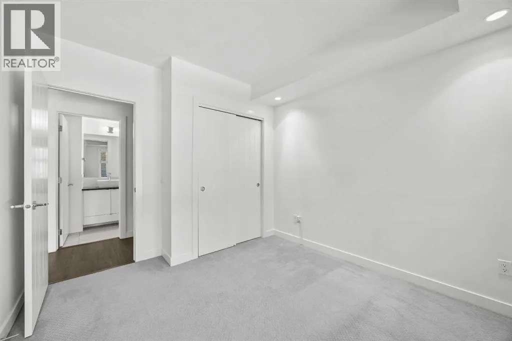 103, 25 Aspenmont Heights SW
