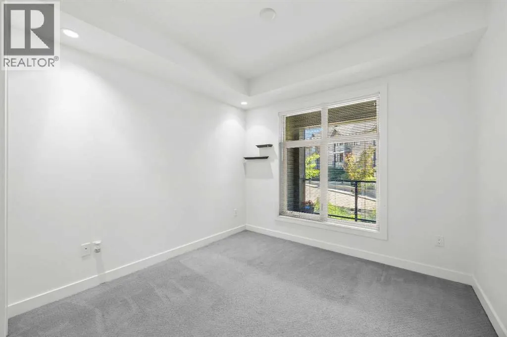 103, 25 Aspenmont Heights SW