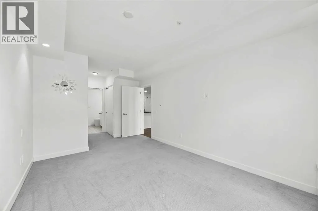 103, 25 Aspenmont Heights SW