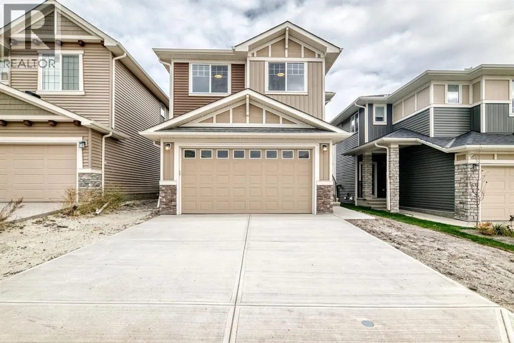 1359 Bayview Crescent SW