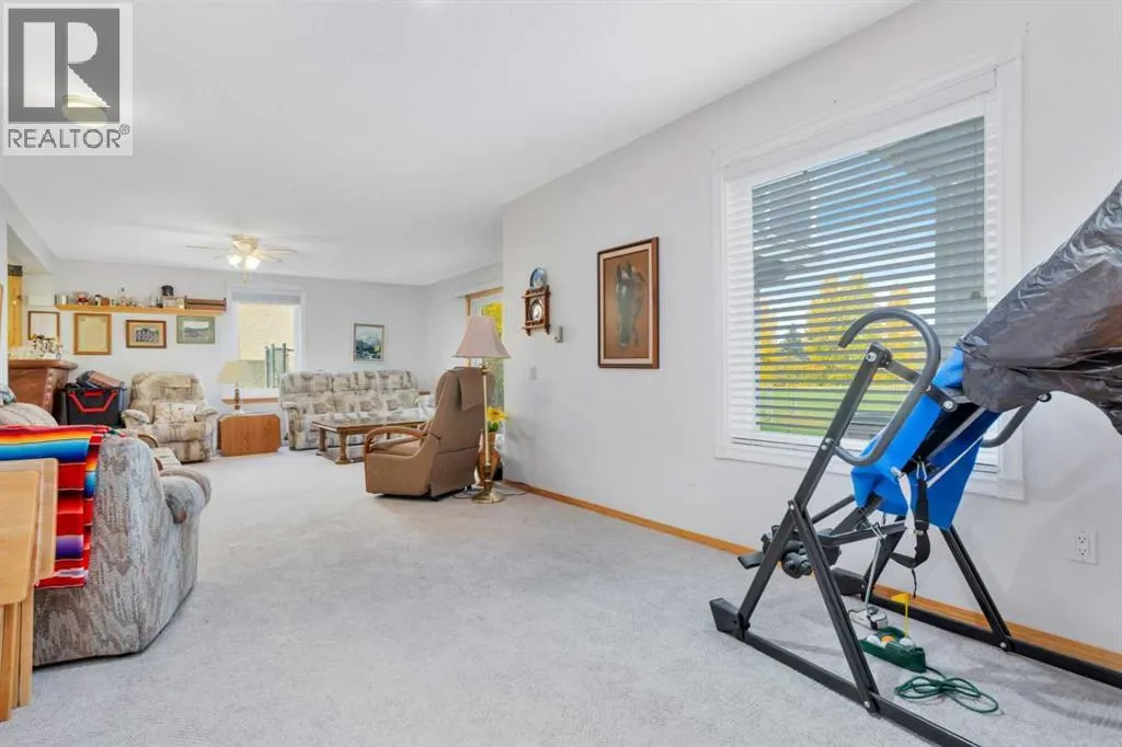 123 Riverview Circle