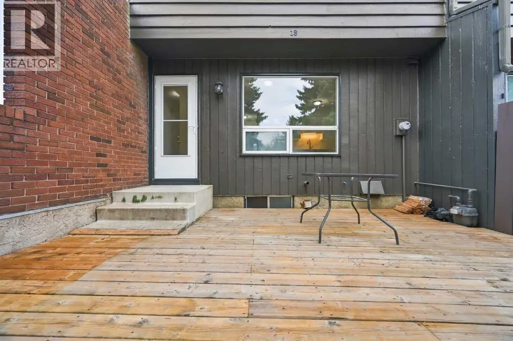 18, 9908 Bonaventure Drive SE