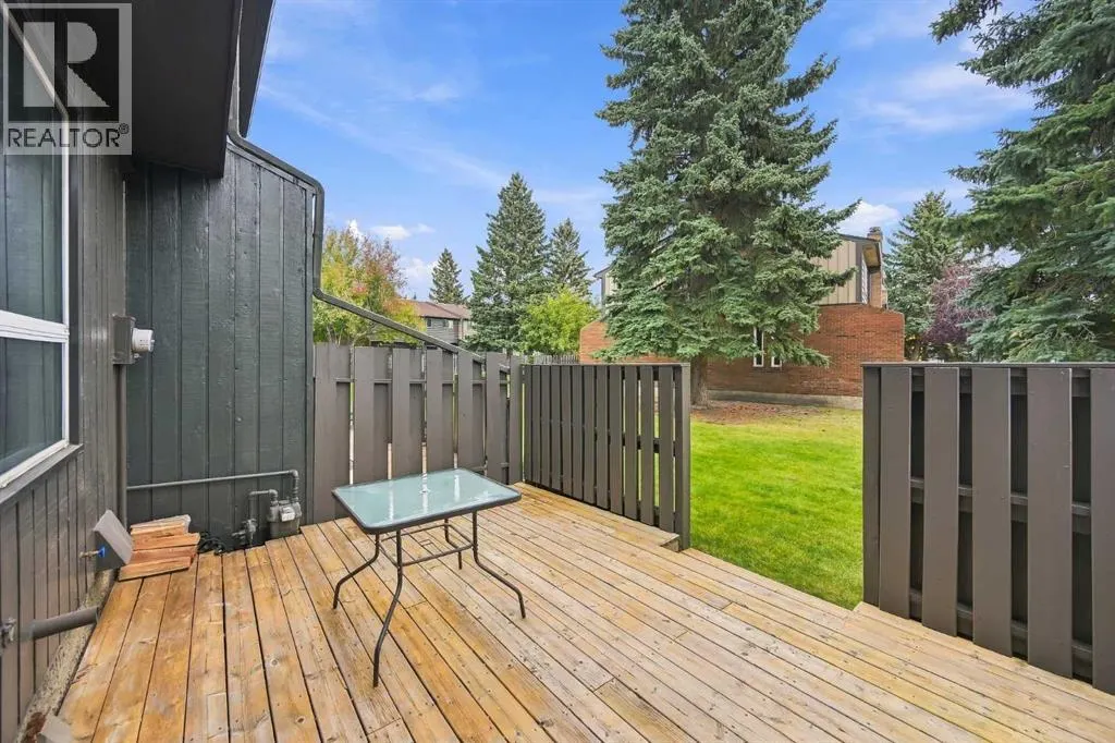18, 9908 Bonaventure Drive SE