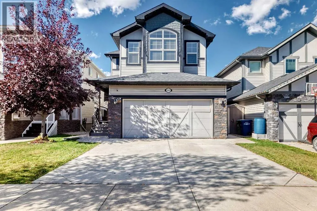 1060 KINGSTON Crescent SE