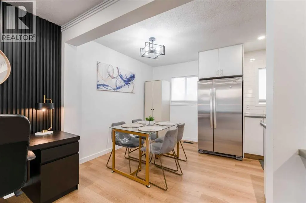 1135 penrith Crescent SE