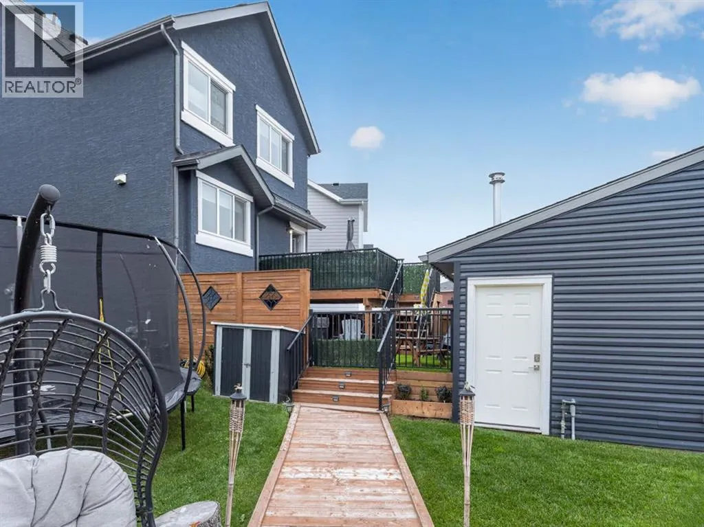 86 Magnolia Square SE