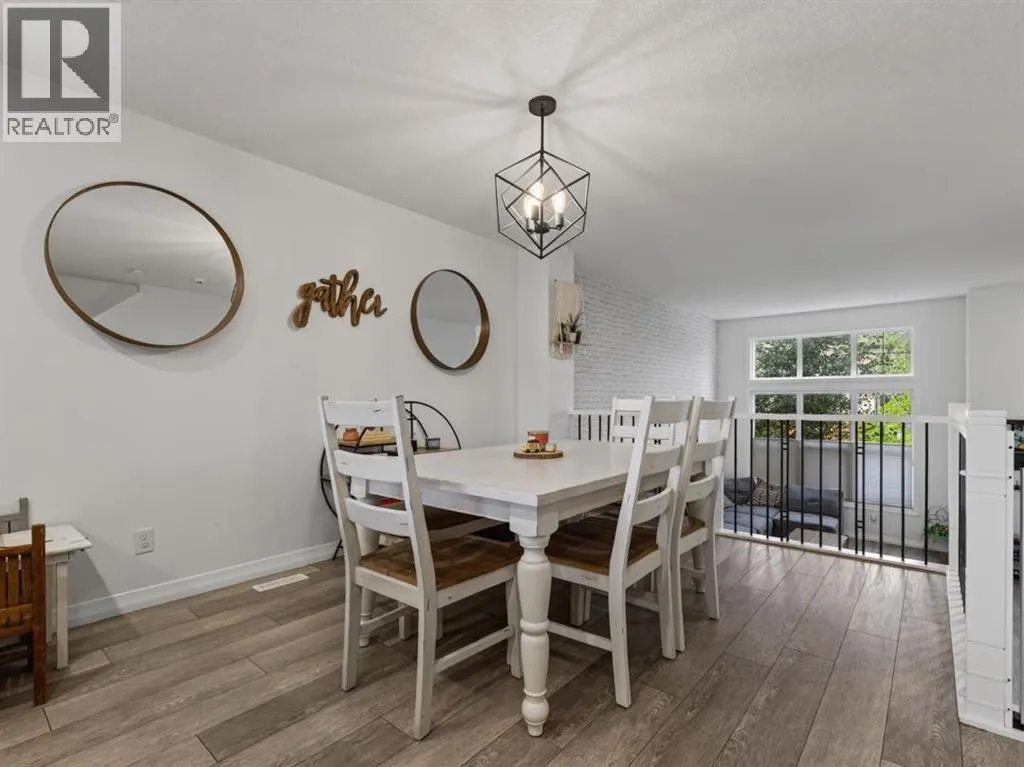 86 Magnolia Square SE