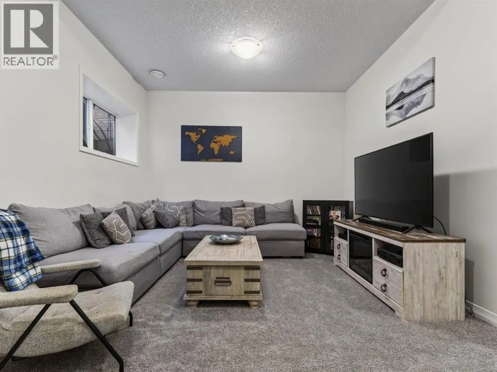 86 Magnolia Square SE