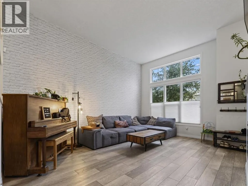 86 Magnolia Square SE