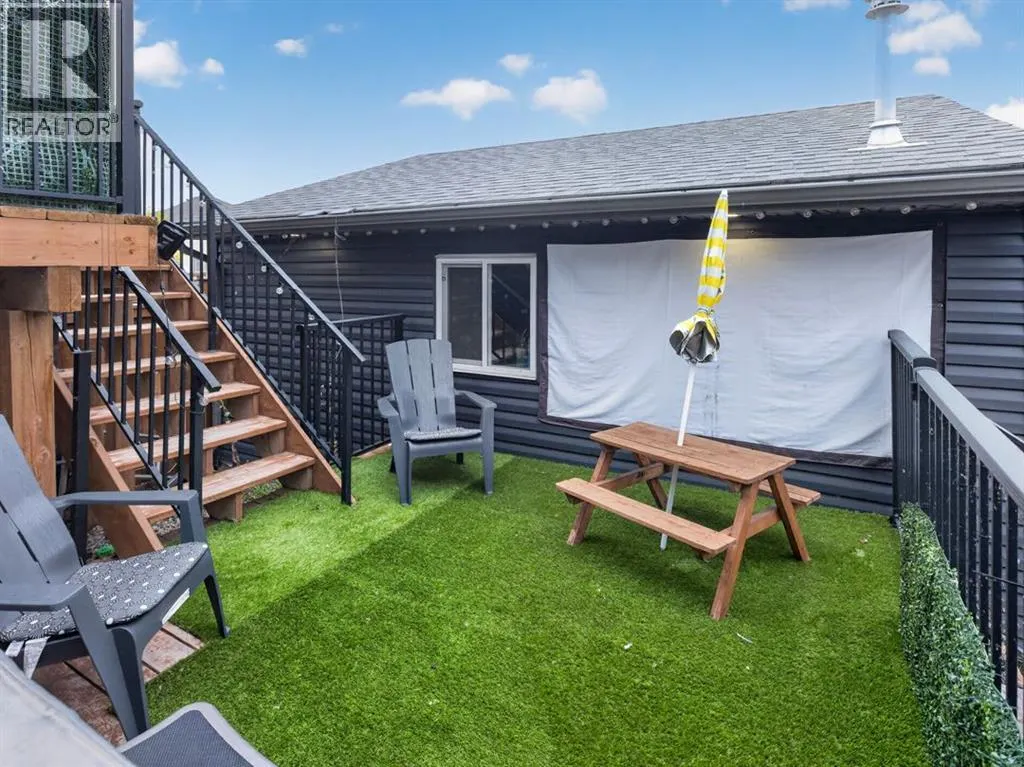 86 Magnolia Square SE