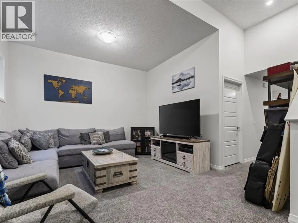 86 Magnolia Square SE