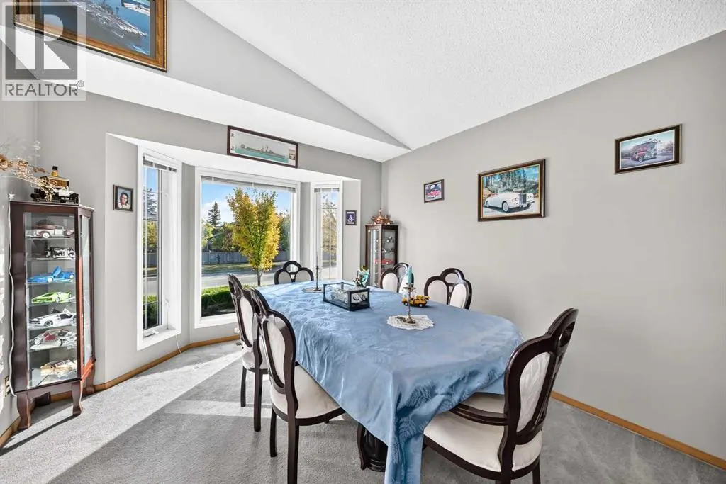 82 Riverglen Drive SE