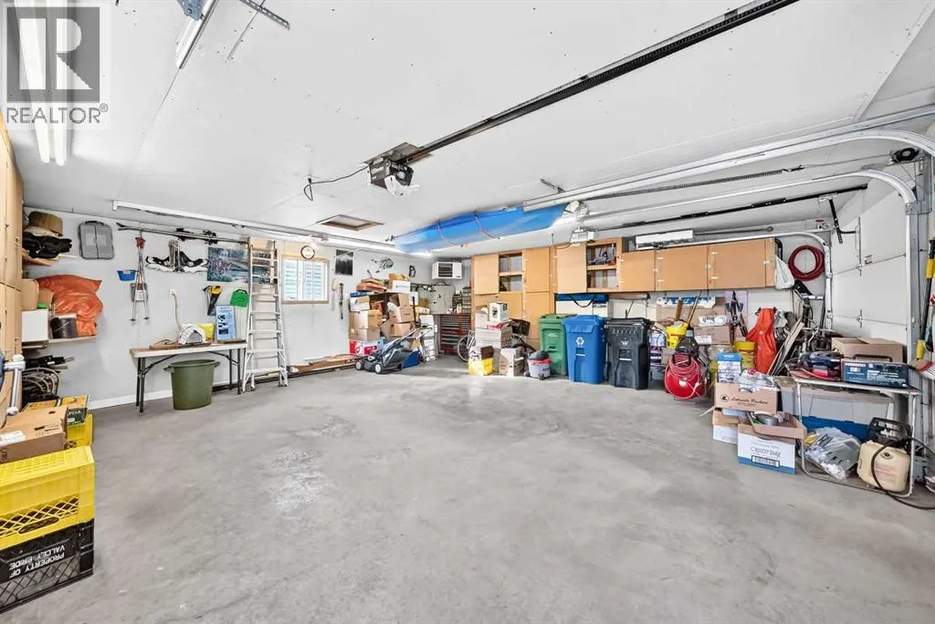 82 Riverglen Drive SE